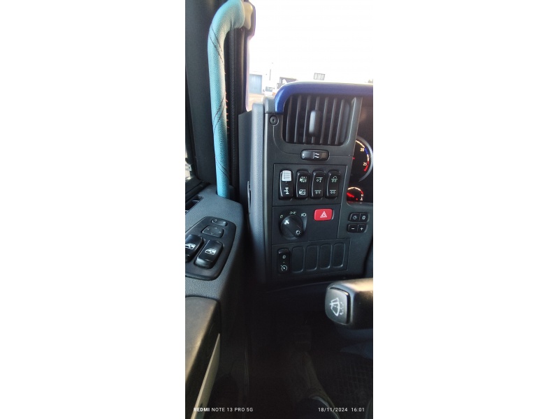 SCANIA - R500