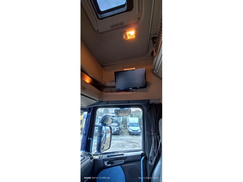 SCANIA - R500