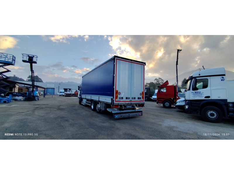 SCANIA - R500