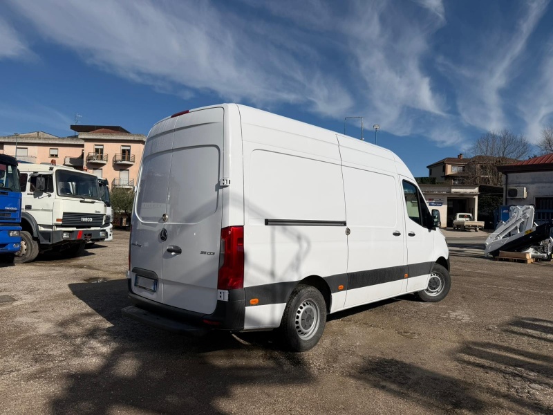 MERCEDES - SPRINTER