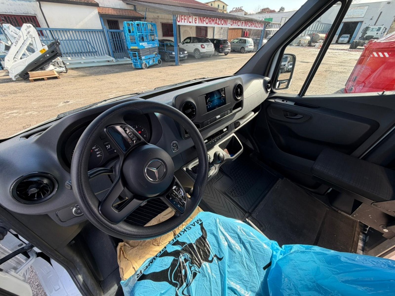 MERCEDES - SPRINTER