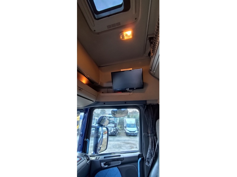 SCANIA - R500