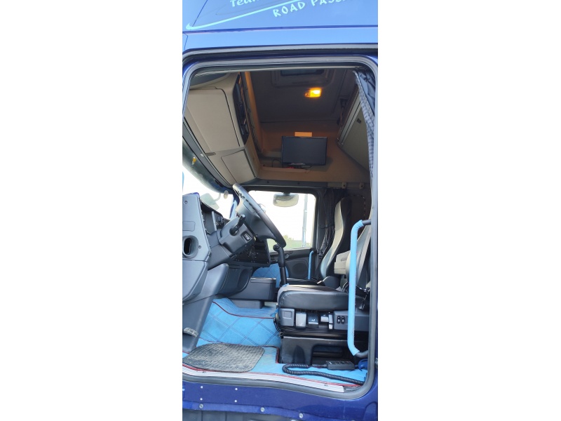 SCANIA - R500