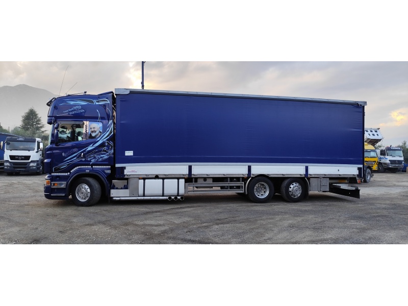SCANIA - R500