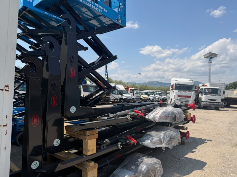 MEC - IMPIANTO SCARRABILE 12 TON
